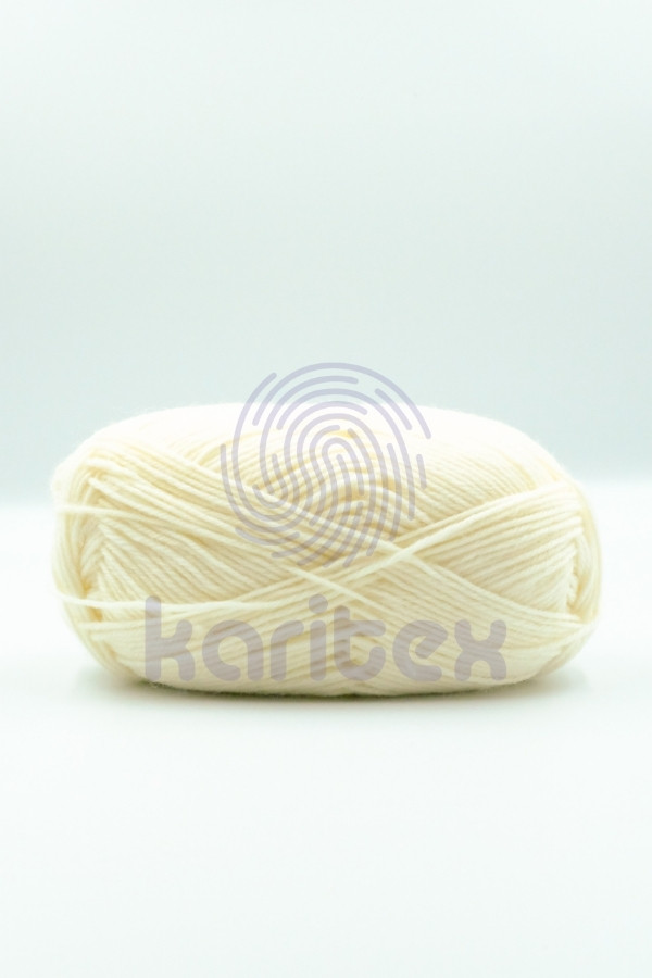 Açık Renkli Örgü İplik